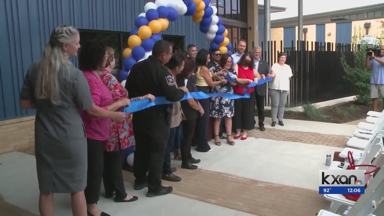 Del Valle ISD opens new Smith Elementary School campus