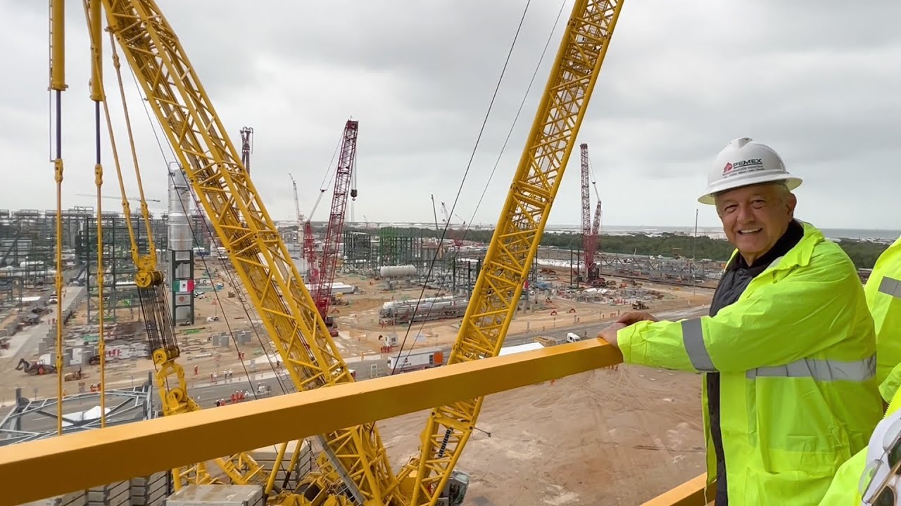 Supervisión de la refinería Dos Bocas en Paraíso, Tabasco
