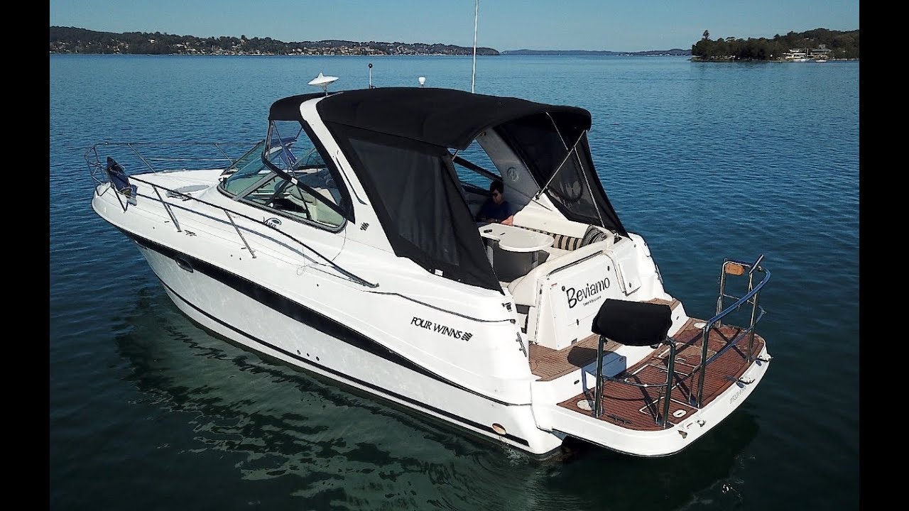 Four Winns 37 Sportscruiser - Walk through