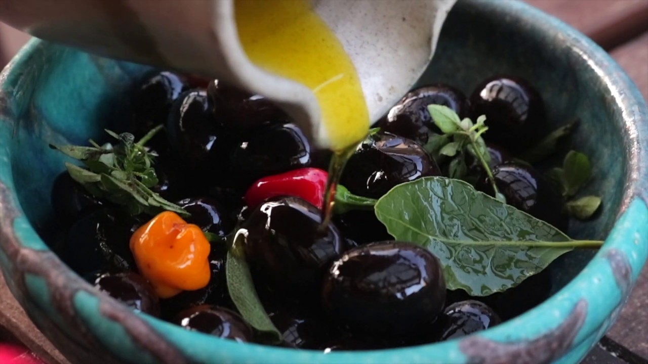 HOW TO BRINE BLACK OLIVES | easy way. 3 ingredients