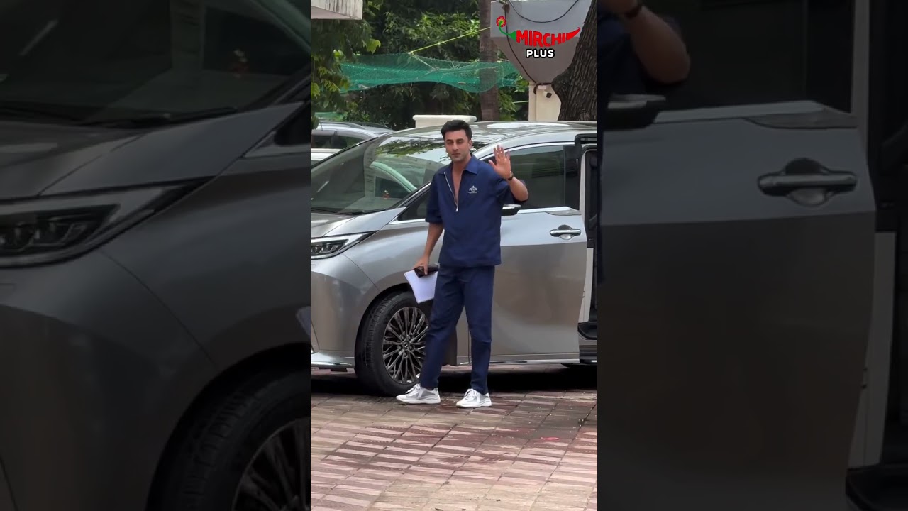 Ranbir Kapoor in clean shave? 🔥 