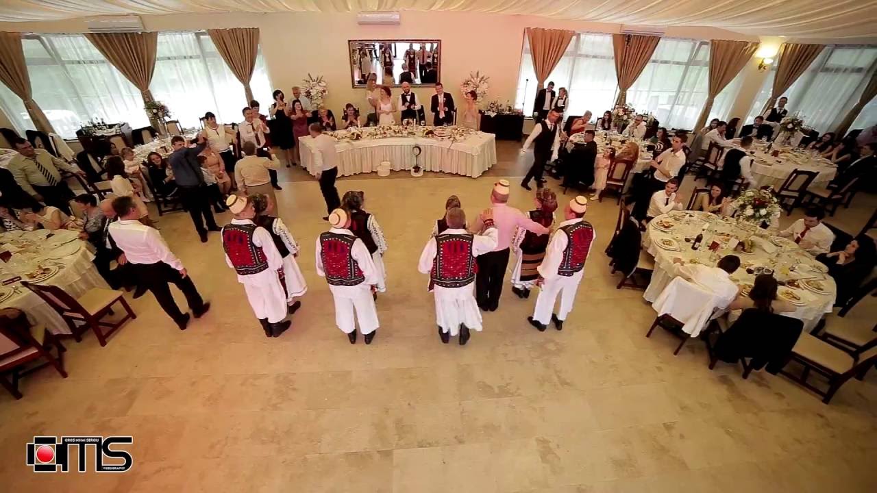 ANSAMBLUL FOLCLORIC MESESUL din ZALAU - Dans din zona Maramureșului - 2016