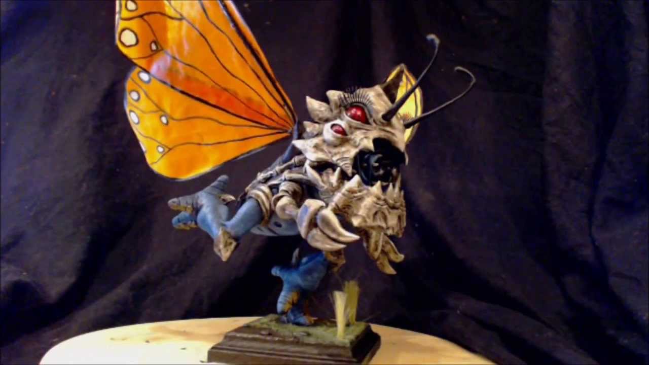 Monarch Kog'Maw Sculpture Display