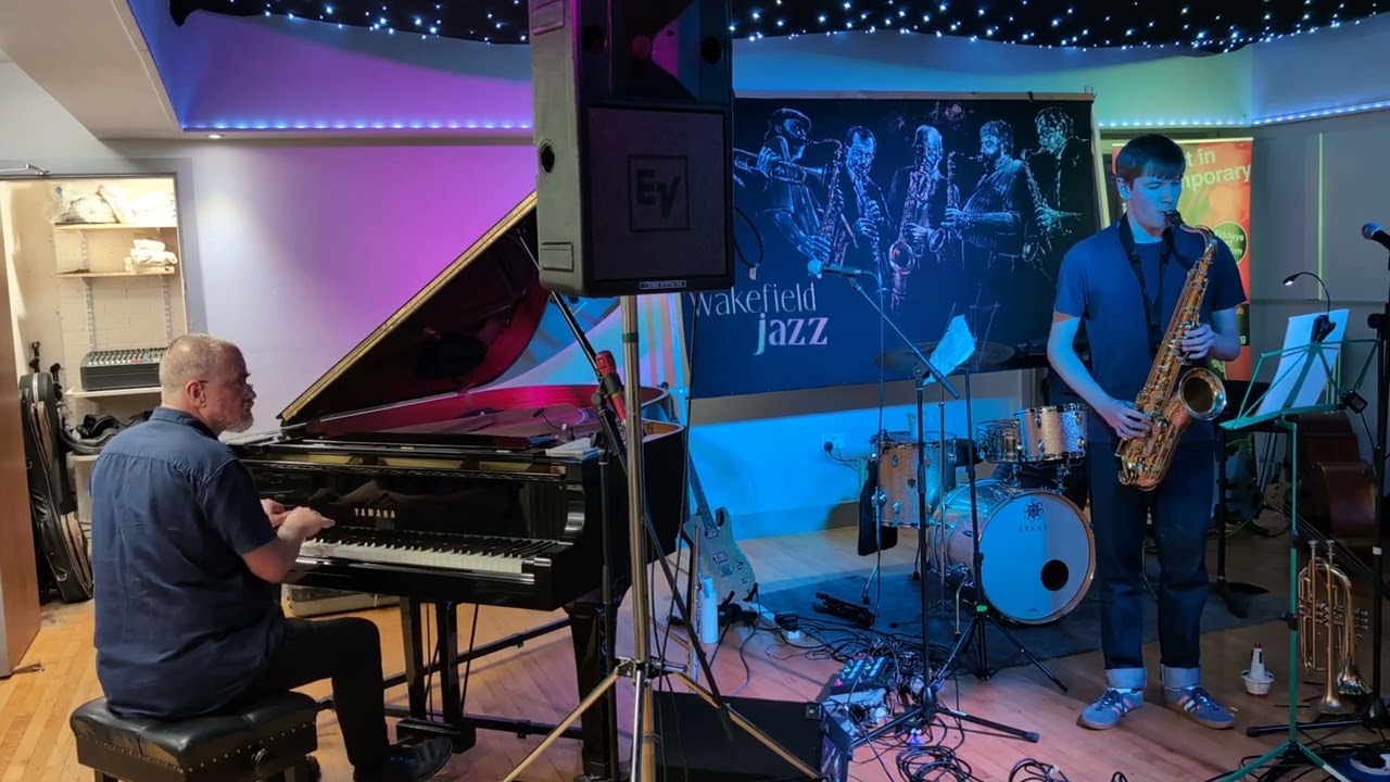Pete Rosser and Ed Royston perform a South African piece @wakefieldjazz 1st November 2024