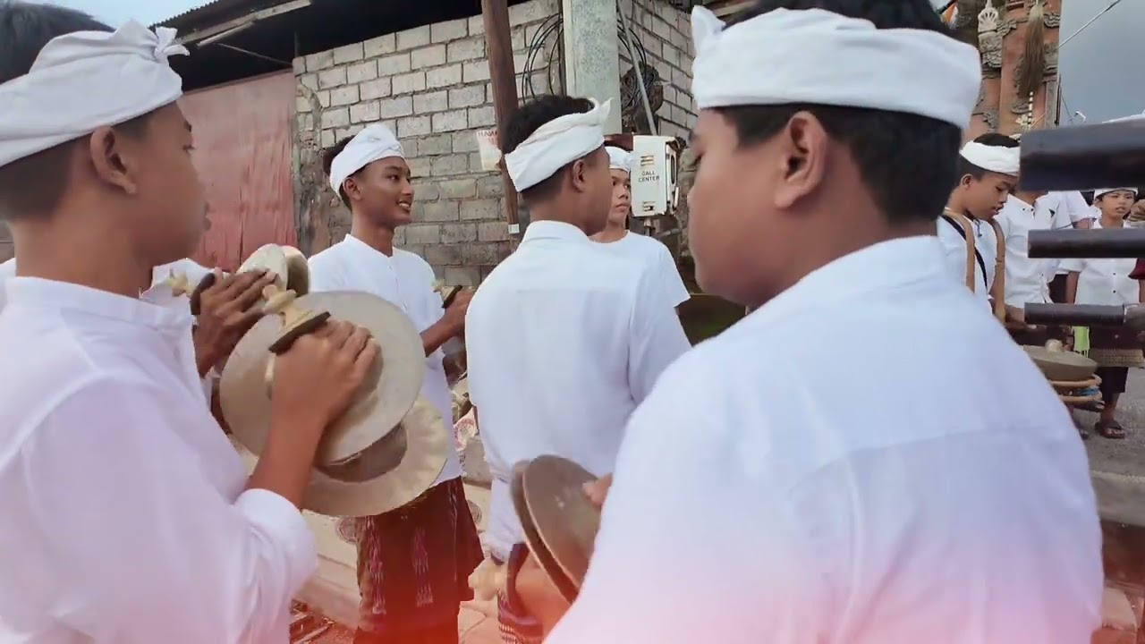 @NgeratepIda Ratu Niang Tengahin SegaraPura Dalem Luhur Sari,Gulingan.Mengwi