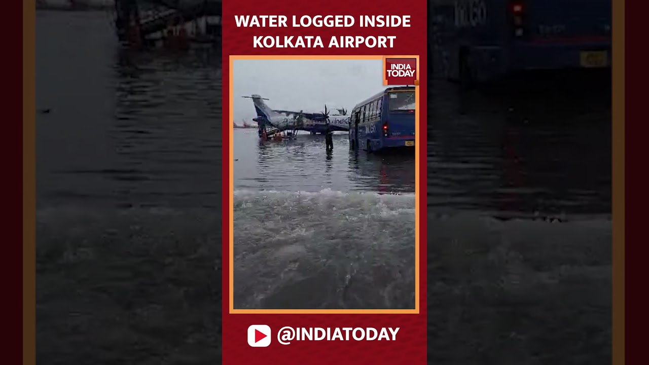 Water Logged Inside Kolkata Airport On Sunday Due To Heavy Rainfall #shorts #monsoon #kolkataairport