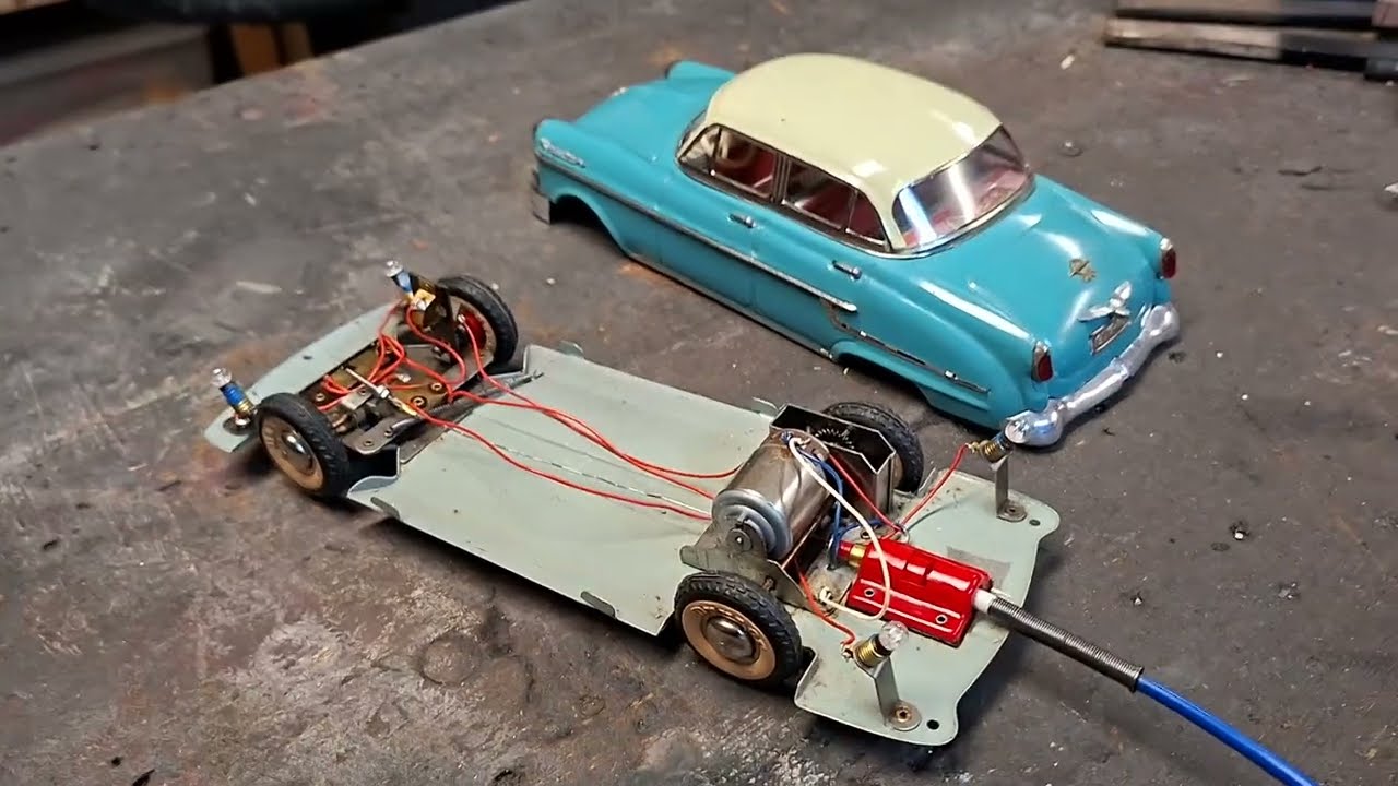 Gama 400 EAFL .  Opel Kapitän 