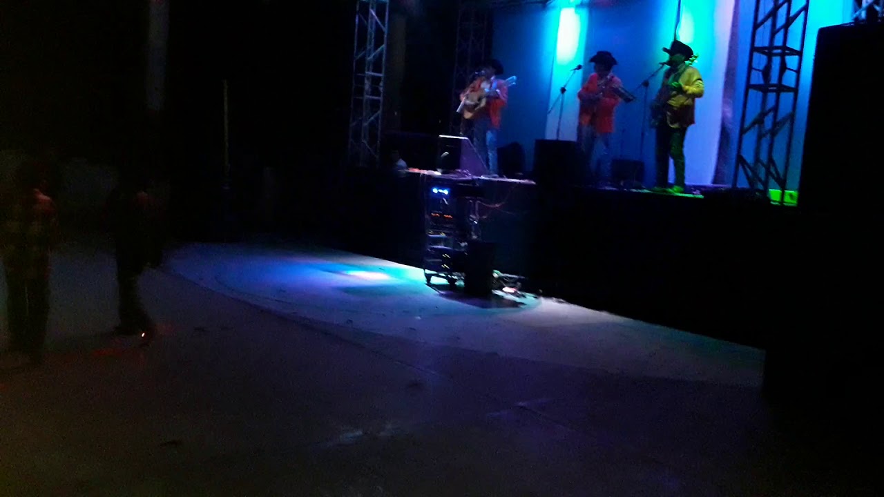 ASTRO HIDALGUENSE.EN VIVO EN LA AMECA PISAFLORES HIDALGO
