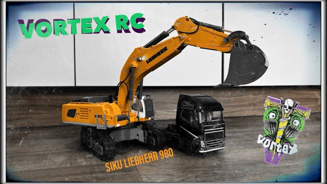 SIKU LIEBHERR 980 RC Excavator is awesome! 1/32 too big for the trailer!