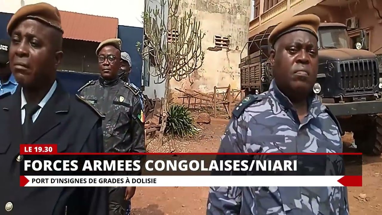 FORCES ARMEES CONGOLAISES/NIARI : PORT D'INSIGNES DE GRADES A DOLISIE