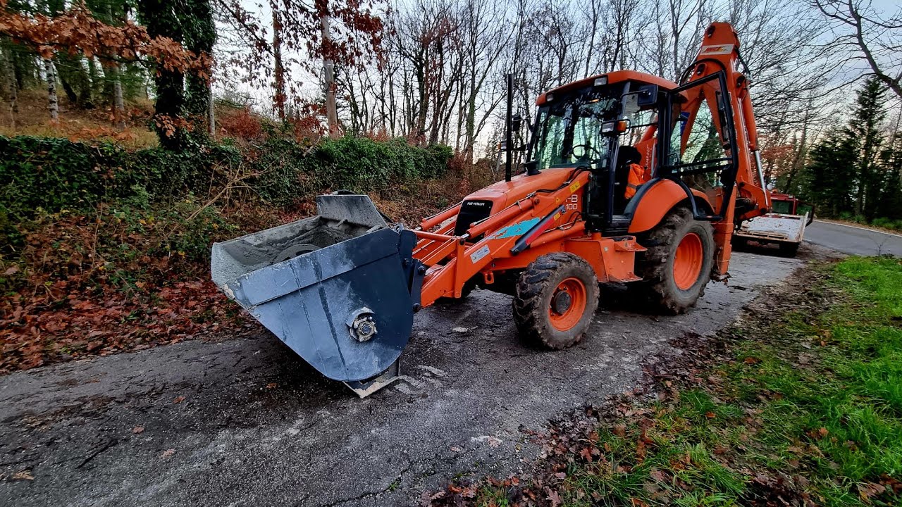 EXCAVATOR - FIAT HITACHI FB 100 Mixing concrete, Concrete Mixer Bucket
