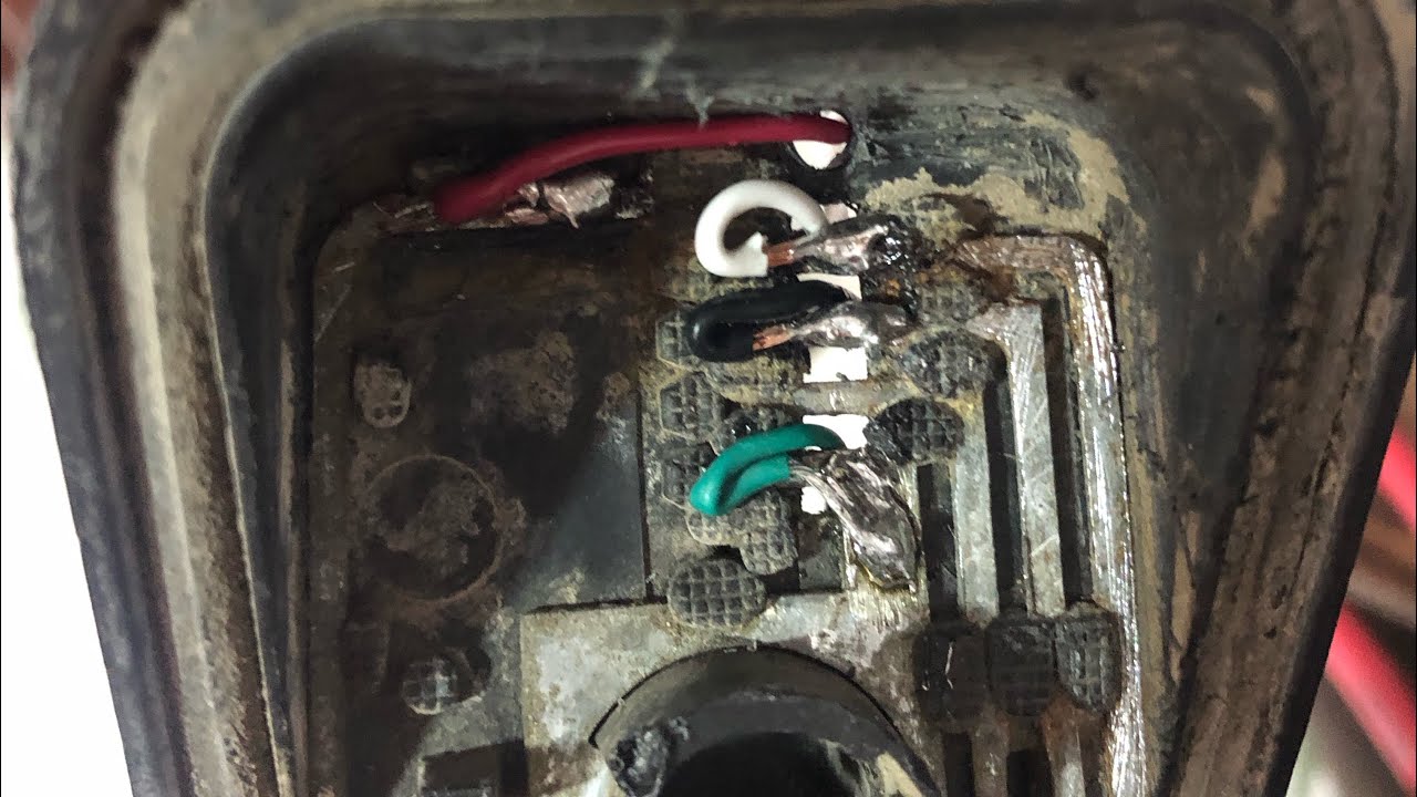 Ford fiesta “REPARACIÓN CALAVERA DERECHA