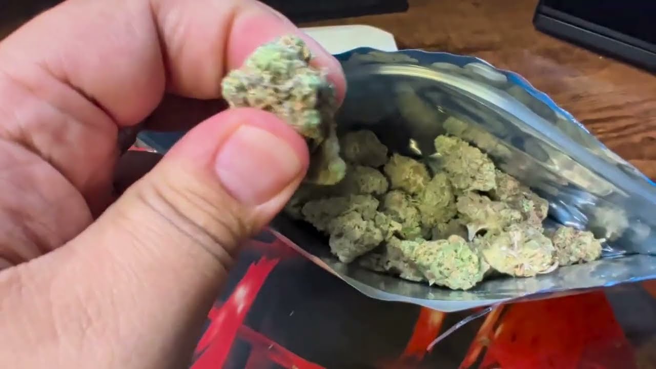 THCA SMALL BUDS Maui Waui Oz Review!!