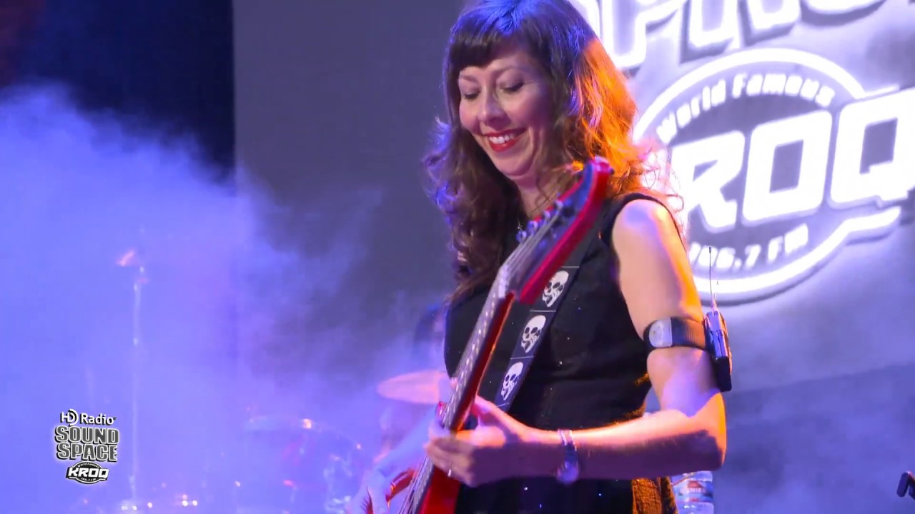 Silversun Pickups Perform 'Lazy Eye' in the KROQ HD Radio Sound Space