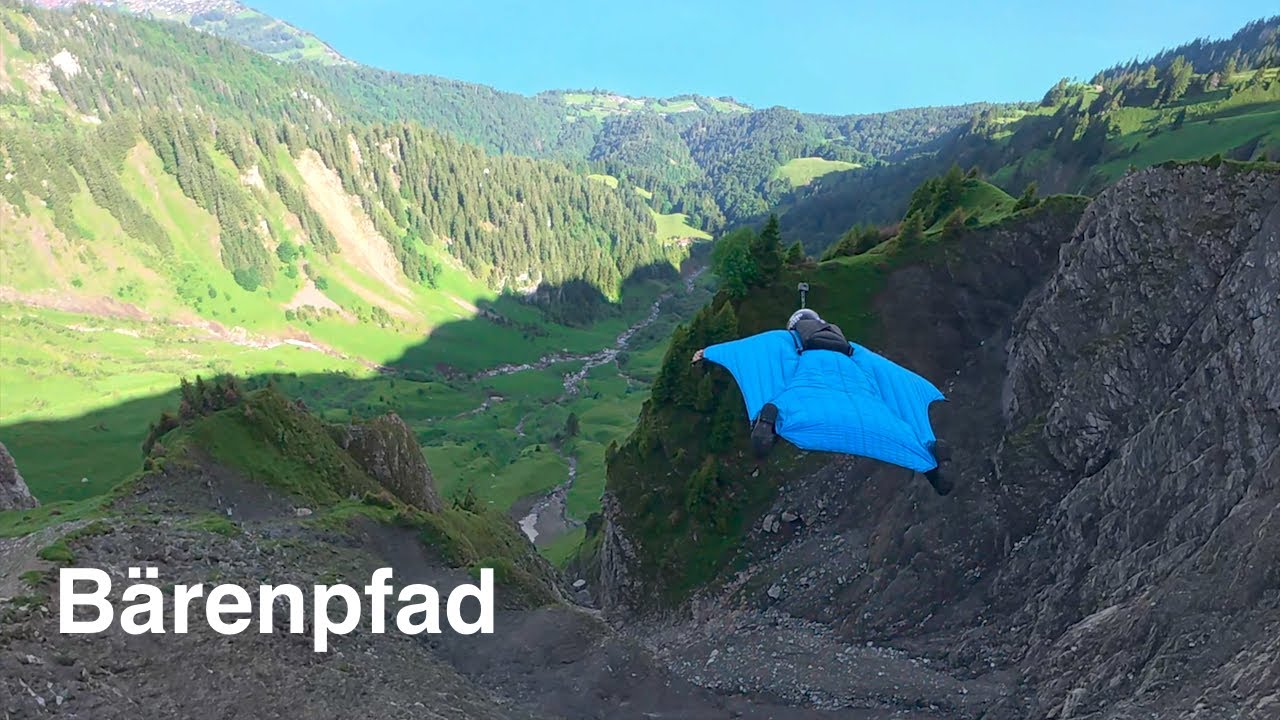 Bärenpfad Wingsuit Jump
