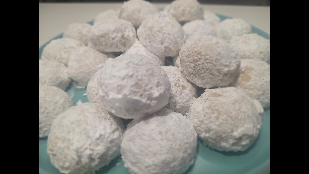 HOW TO MAKE DELICIOUS PECAN SNOWBALL COOKIES/COMO FAZER O DELICIOSO BISCOITO SNOWBALL DE NOZES PECAN