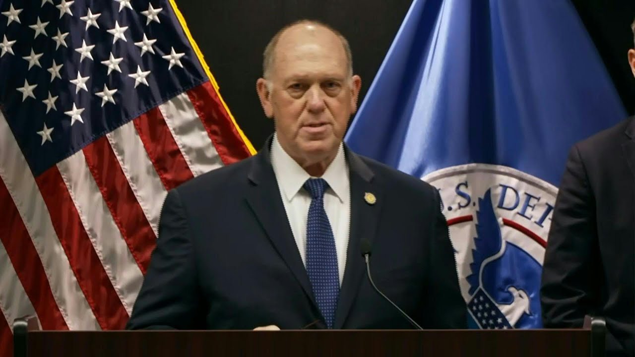 Emisario de Trump promete proseguir las operaciones antinmigración en Mineápolis | AFP
