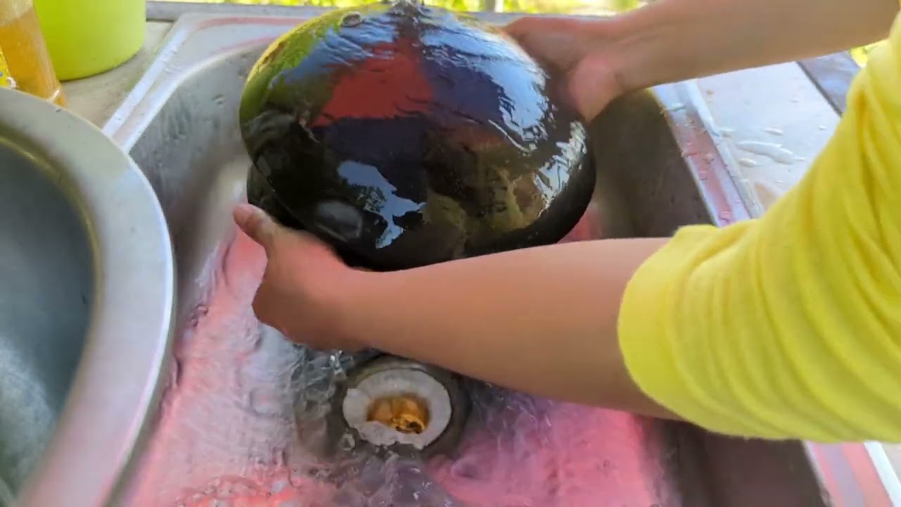 How to season a clay pot or palayok. #subscribe #food #nature