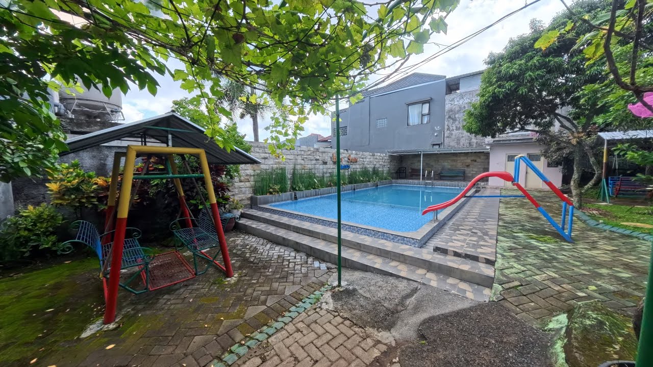 Villa Saida Batu Malang - Kolam Renang Outdoor