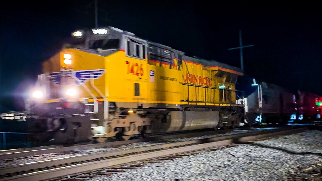 [4K] UP 7426 aids the crippled California Zephyr!