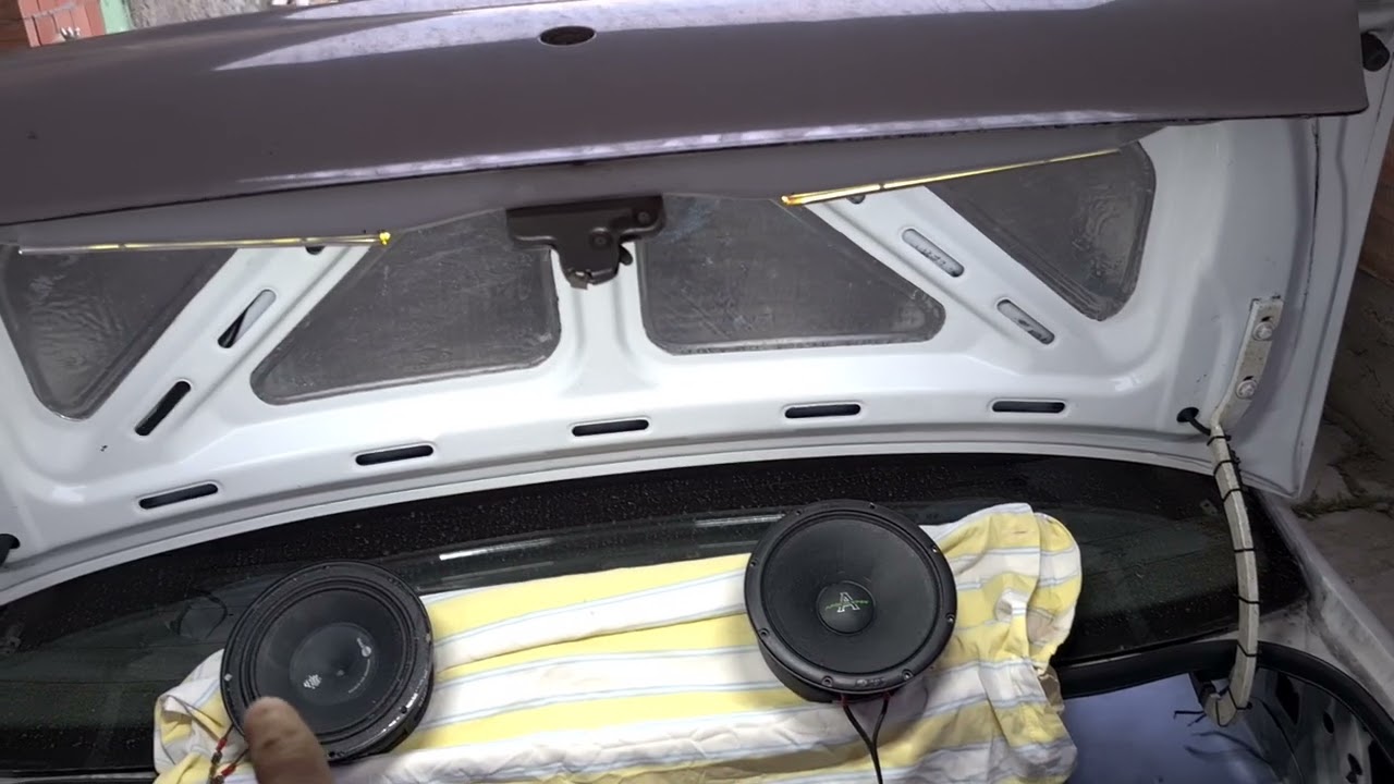 deaf bounce vs vibe black v9 16.5
