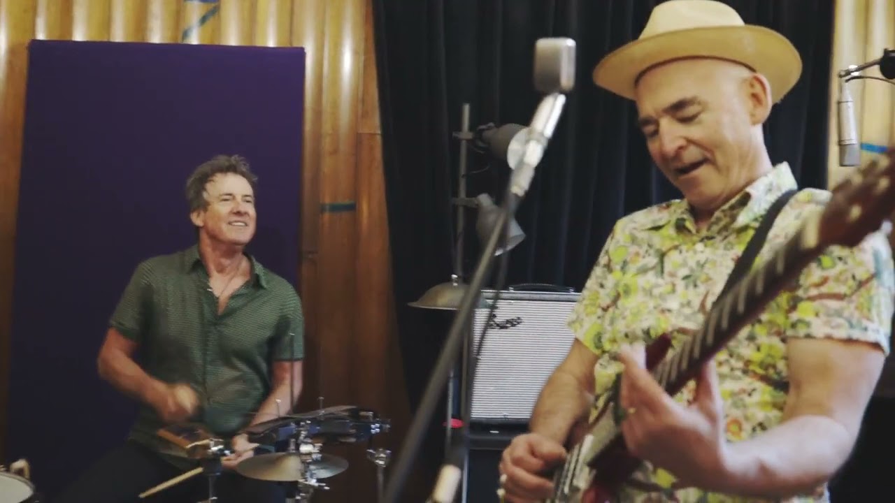 Backsliders performing  'Tea & Sugar Train' (Hirst/Turner) from the album Bonecrunch November 2020