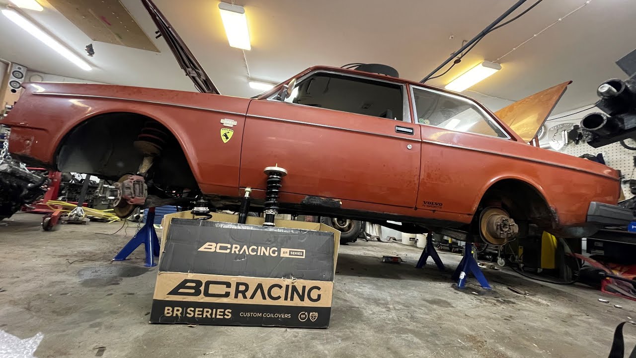 Volvo 242 T5 projekti | BC Racing alustasarjan asennus
