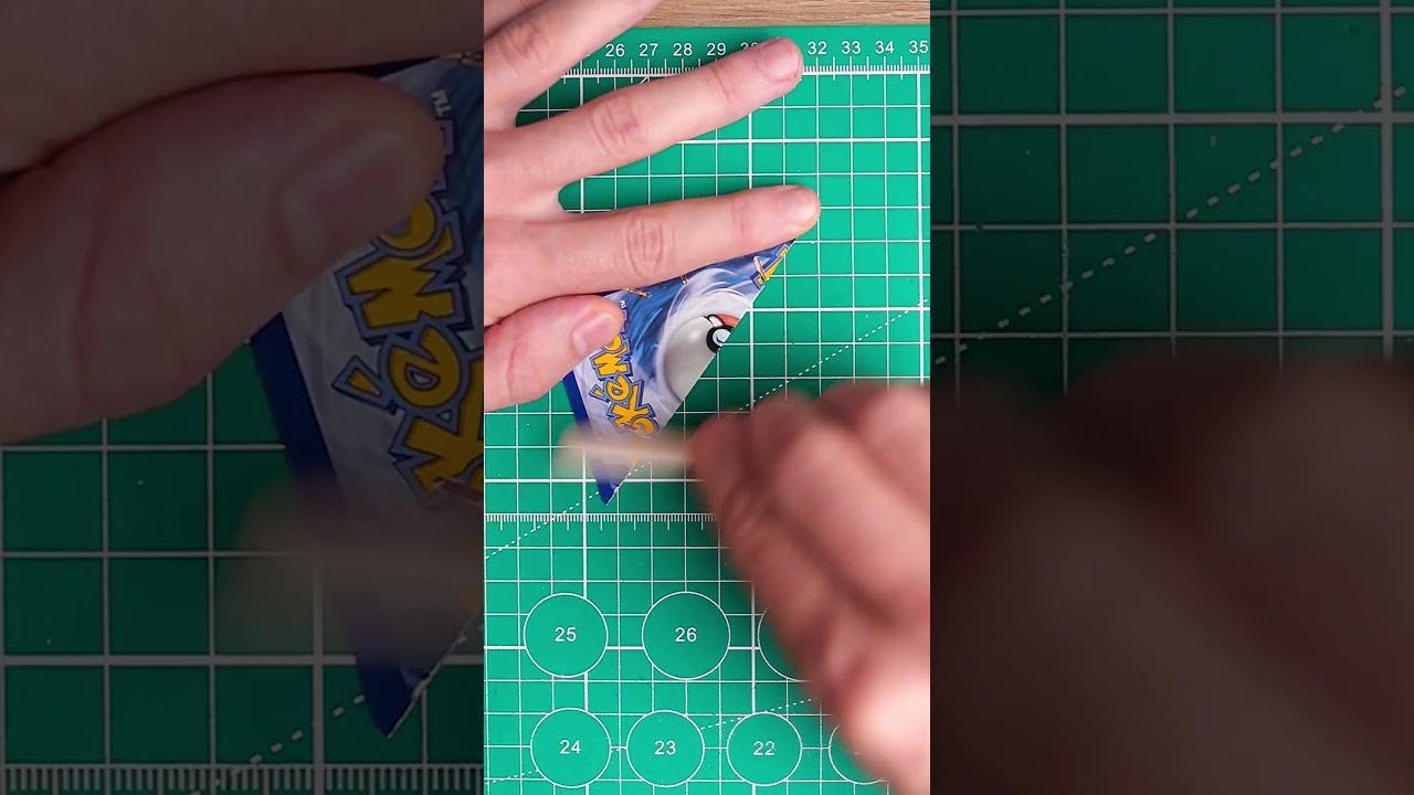 Making a Tunnel-cube with Pokemon Cards #origami #pokemon