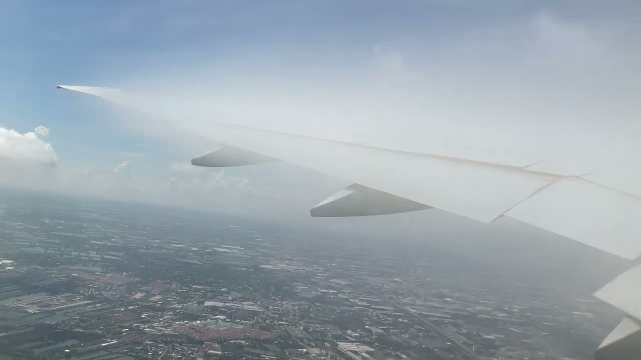 Thai Airways TG926 | B777-300ER | Bangkok - Phuket | Takeoff and Departure