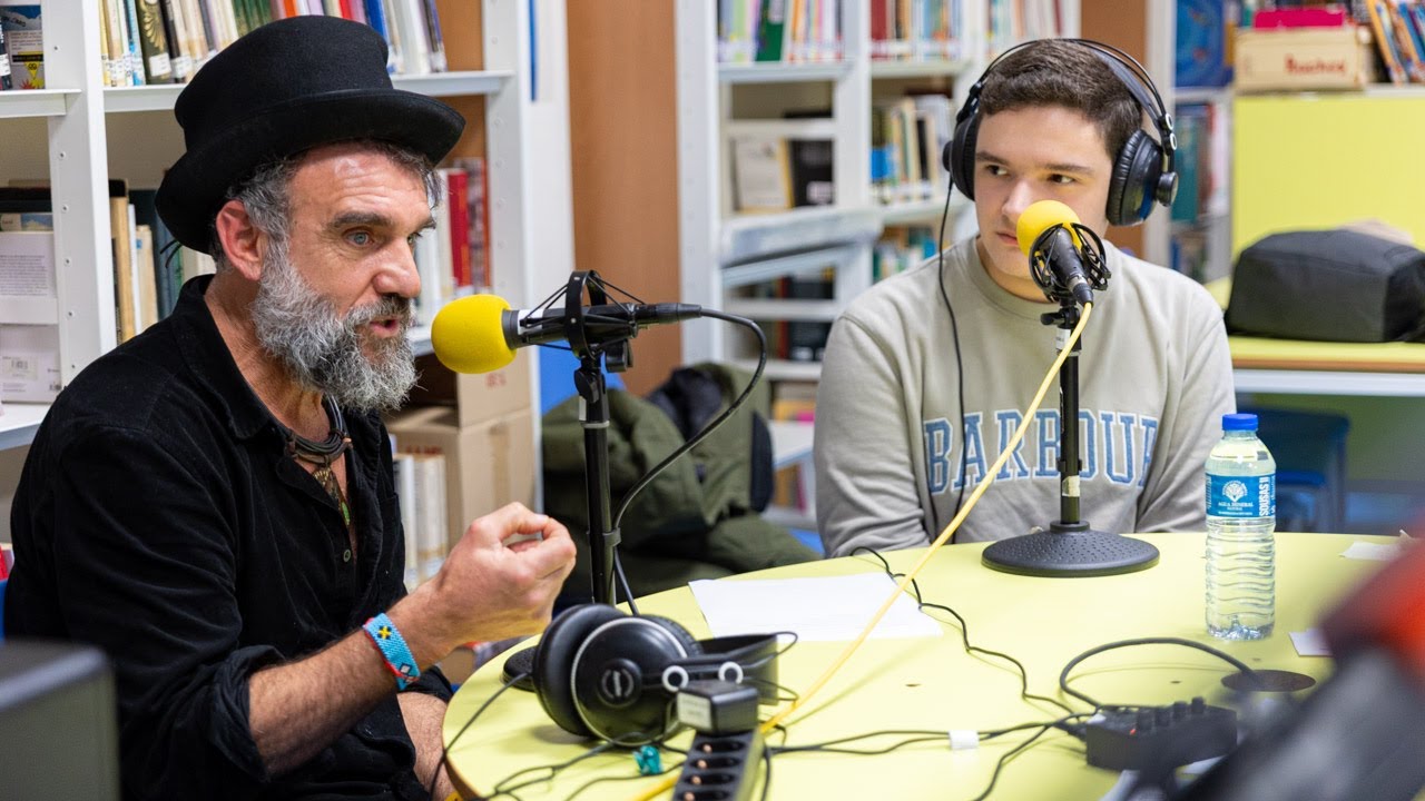 Tonhito de Poi - Entrevista na radio escolar - Xaneiro 2026