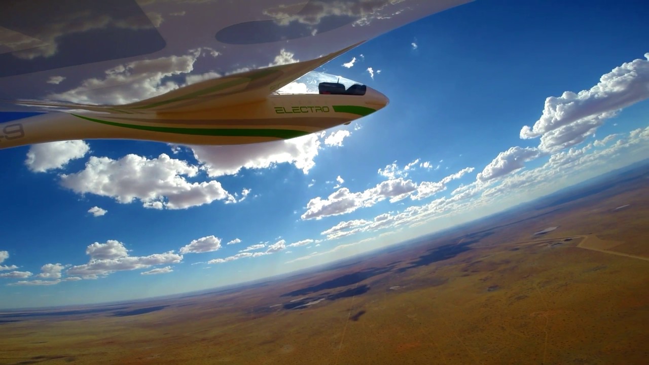 Silent 2 Electro flying 13.5 m World Records in Namibia