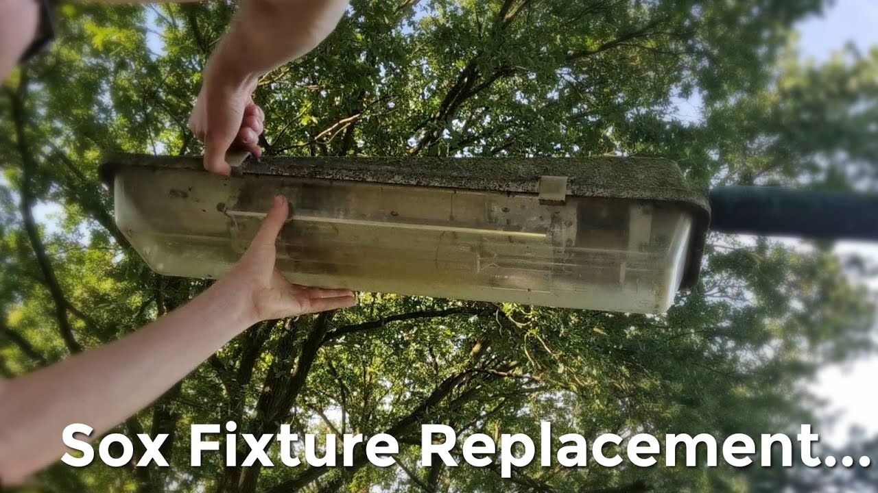Replacing An Industria 2500 SOX Fixture To A Brisa LED Streetlight