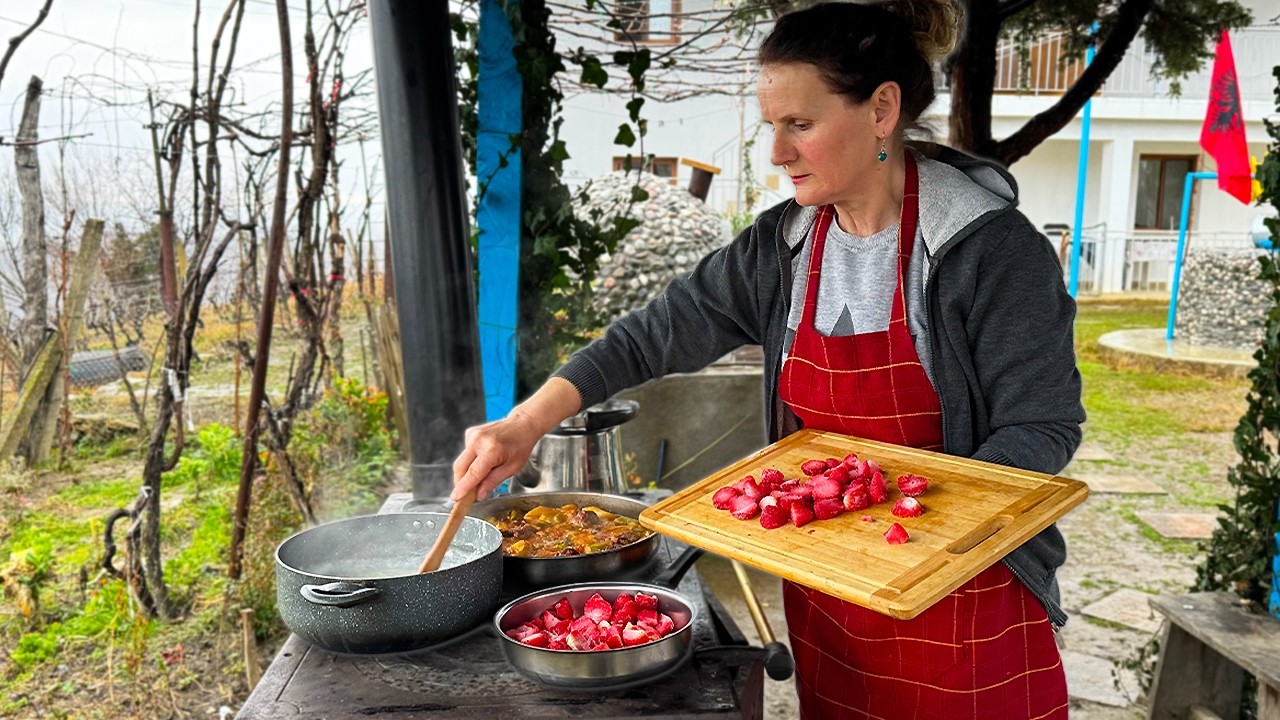 Have You Ever Heard of Sultjash… This Albanian Village Ramadan Dish Will Surprise You 👀🥣🌙🌿