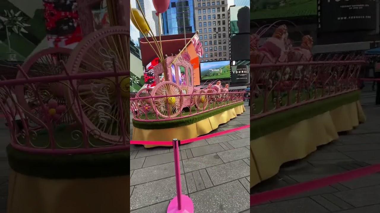 a REALISTIC walk in Times Square