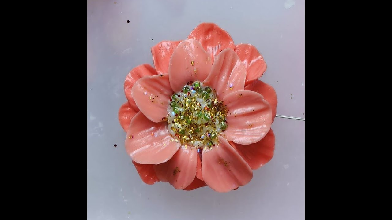 Floare Brosa (Martisor) din portelan rece!