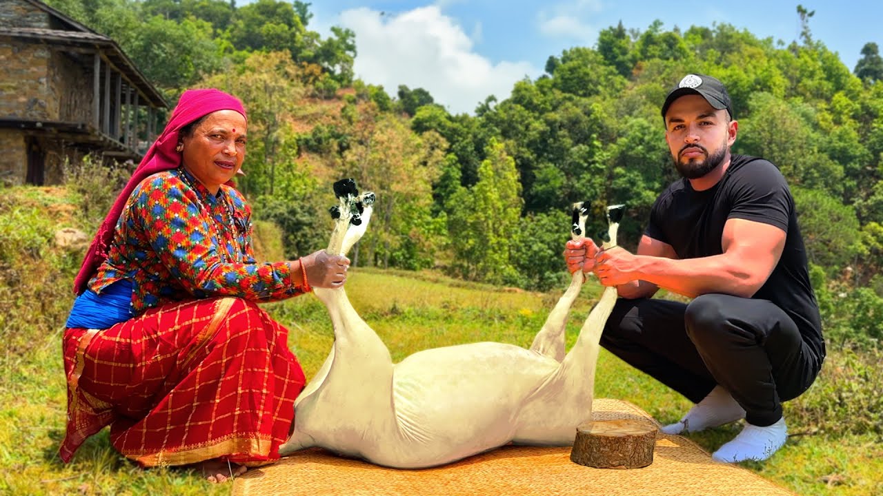 ОГРОМНОЕ карри из баранины в непальской деревне (40 кг козлятины)🇳🇵