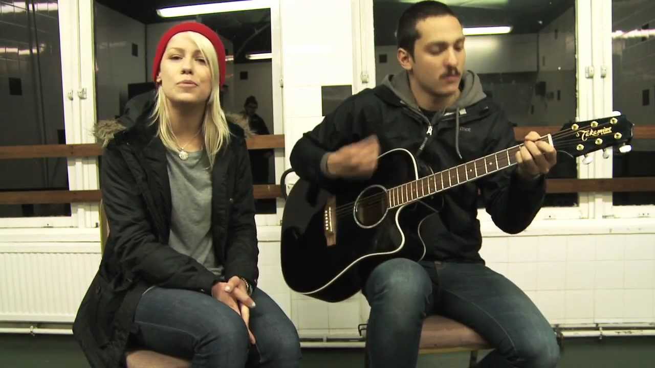 ATP! Acoustic Session: Tonight Alive - 