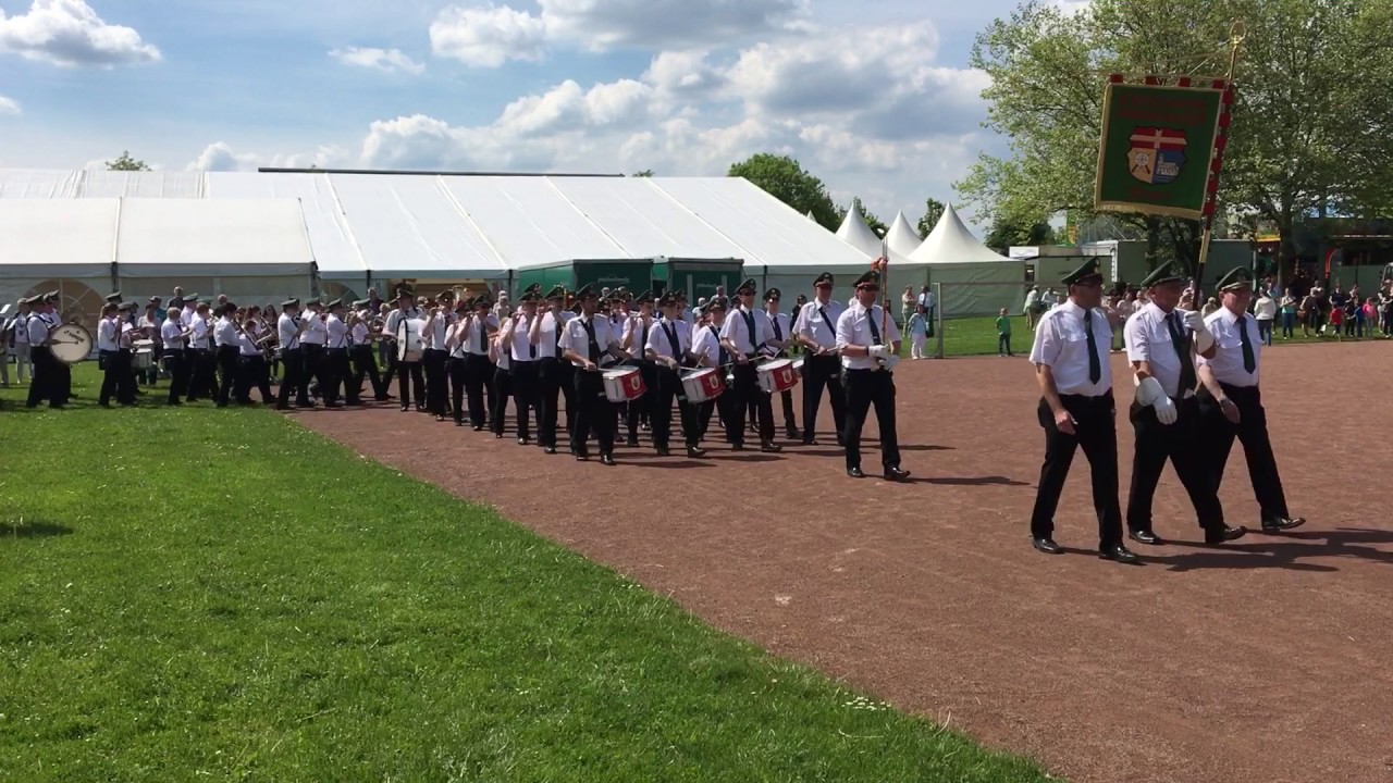 Schützenfest Wewer 2017/ Sonntag/ Aufmarsch zur Parade