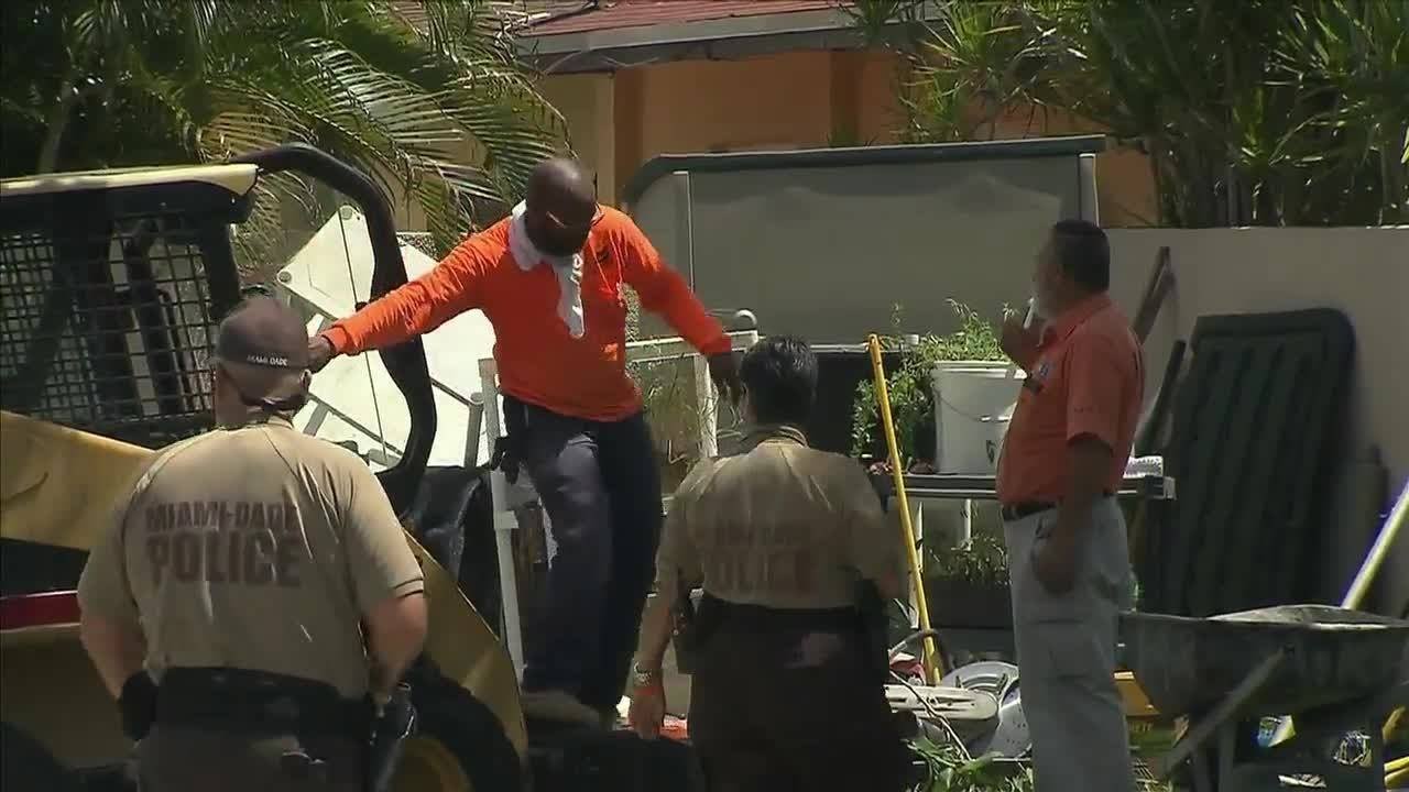 1982 missing persons investigation leads detectives to Miami-Dade home