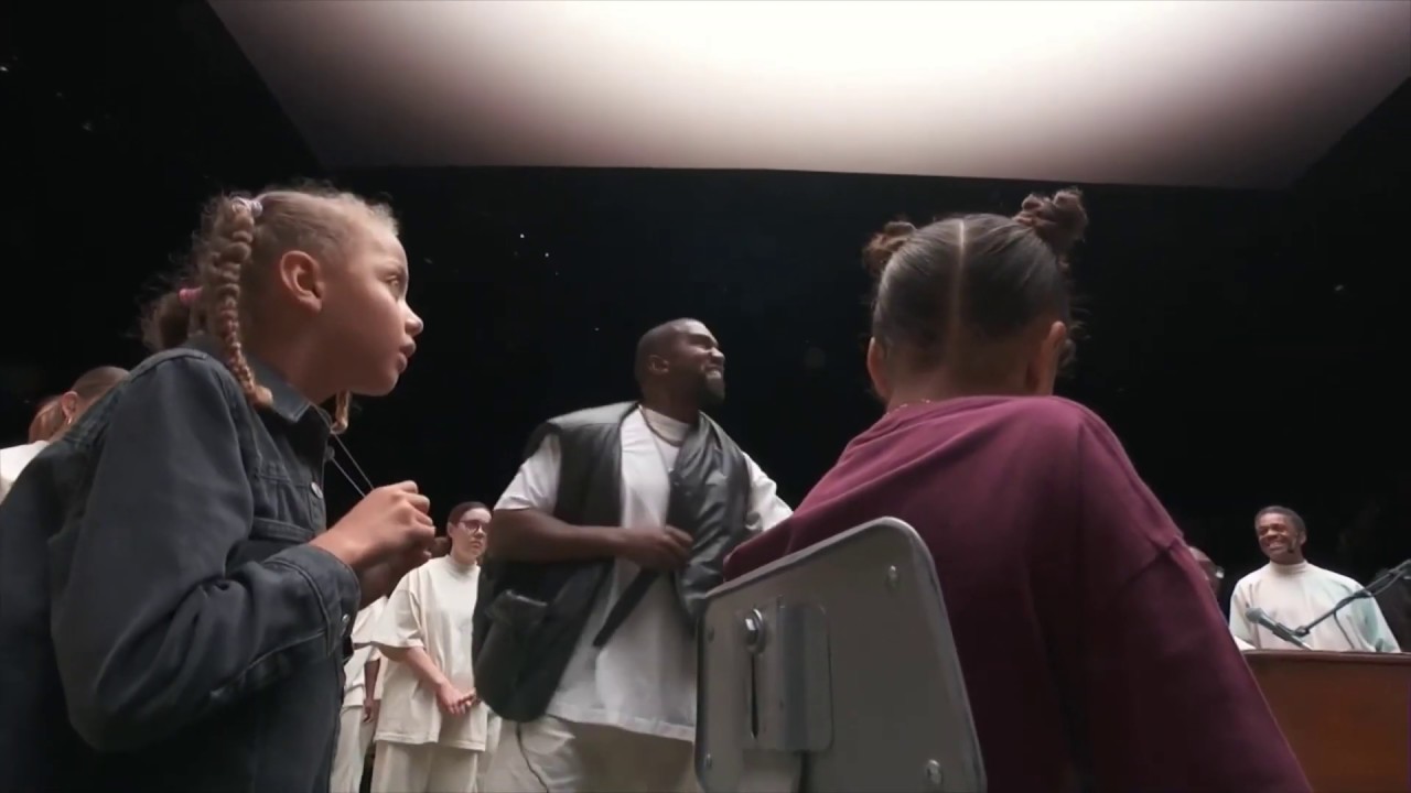 Saint Pablo [ LIVE ] | Looking at Church in the Night Sky | Kanye West Sunday Service | HD Video