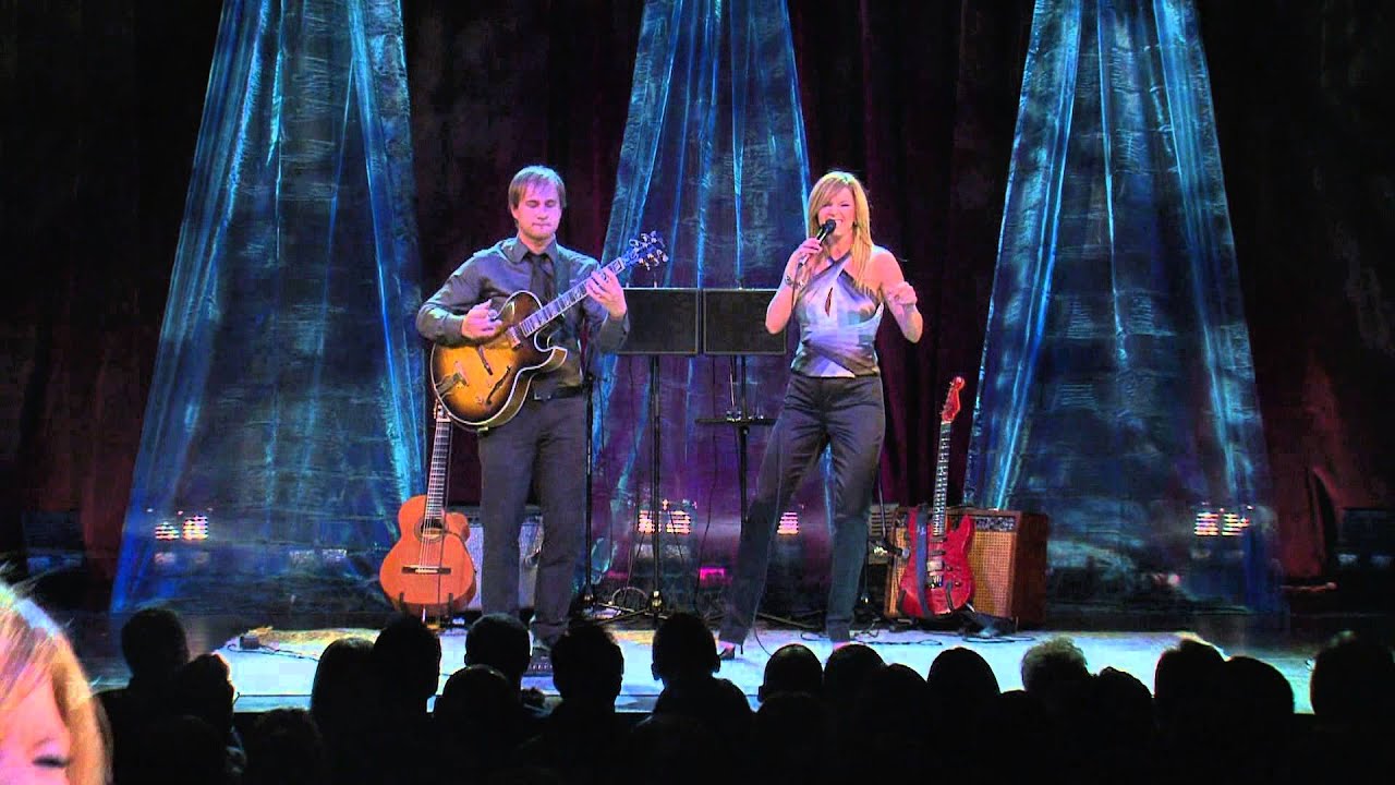 Myrtill Micheller&Tibor Pinter - Black Or White - Voice&Guitar.mpg