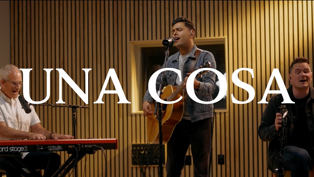 Una Cosa (Video Ac&uacute;stico Oficial)