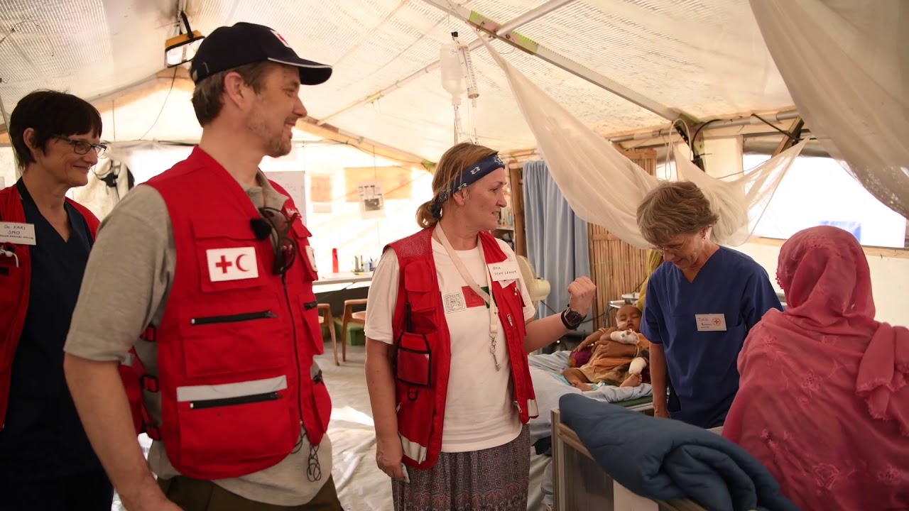 Kronprins Frederik på besøg i flygtningelejr i Bangladesh