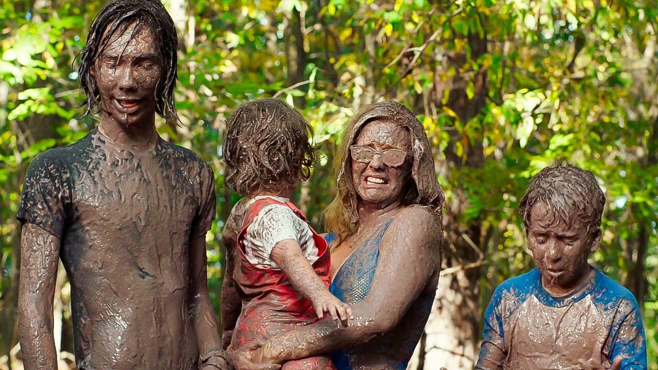 Essa Família Decidiu Fazer Uma Viagem de Carro Mas Logo Eles Vão Se Arrepender De Cair Na Estrada