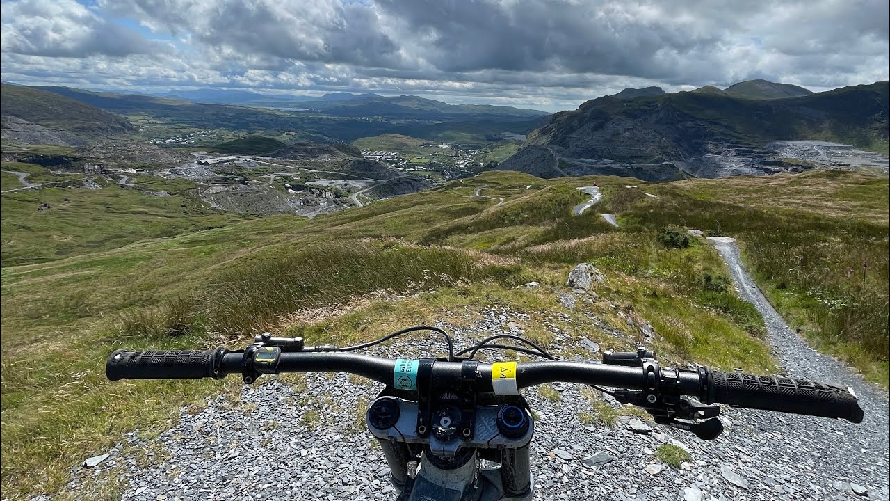 Antur stiniog black dh trail !!!