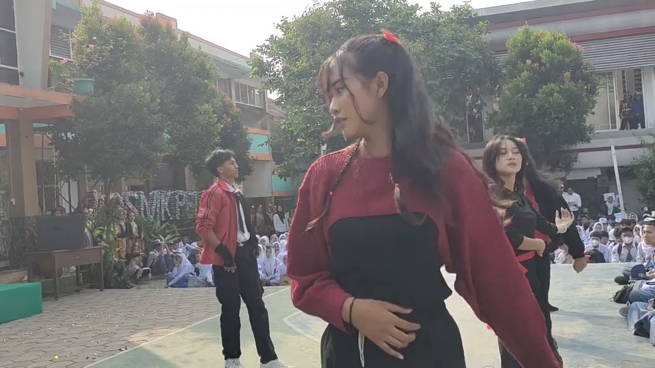 Demo ekskul Dance pada MPLS 2024