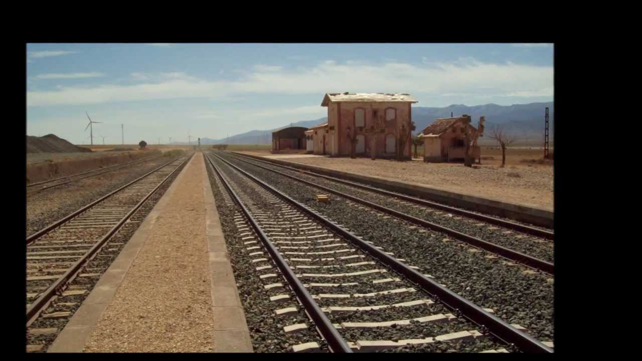 11-C'era una volta il western...BINARI E STAZIONE