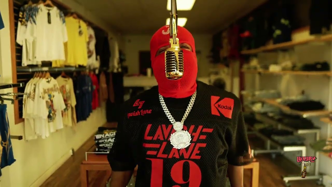 GREA8GAWD  LUXURY BARS Hanging mic edition