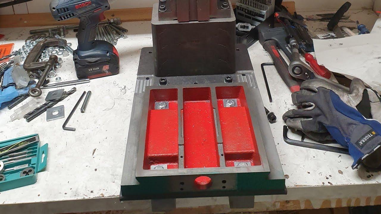 building on my mini mill /milling machine day 2