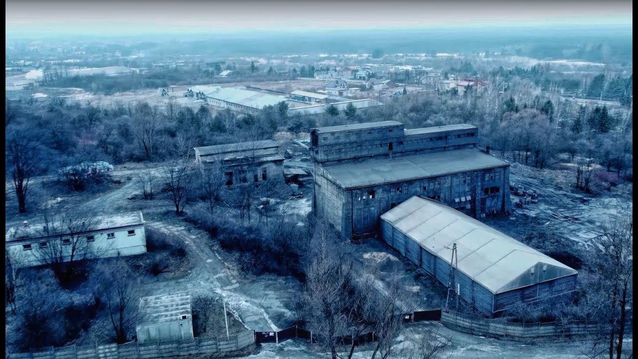 Urbex Relikt minionej epoki PRL pozostałości Cementowni Wiek Ogrodzieniec dji mini 2